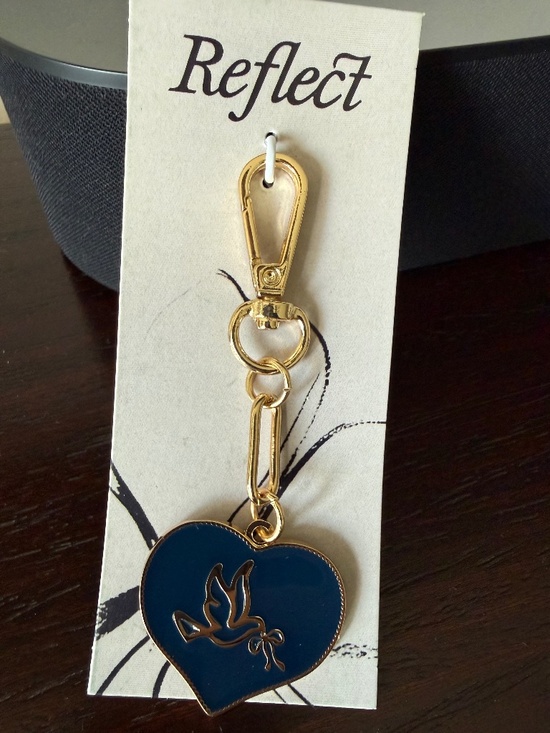 Accessories - Faith Keychain REFLECT